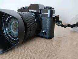 מצלמה Fujifilm X-T 20 עם שתי עדשות, אריזה מקורית